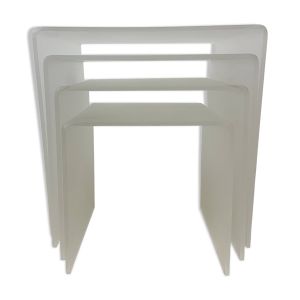 Ensemble de 4 tables gigognes en lucite, années 1970