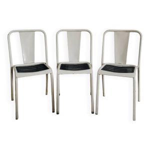 Trio de chaises en métal style Tolix