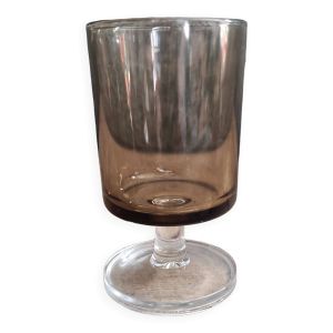 Verre à eau vintage français de Luminarc, en gris fumé