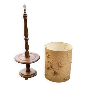 Lampadaire art déco à tablette en bois avec abat-jour fleuri beige
