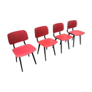 Suite de 4 chaises modèle ''Revolt'' de Friso Kramer