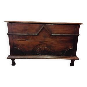 Coffre ancien en bois