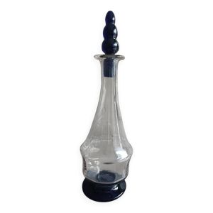 Carafe en verre soufflé blanc et bleu
