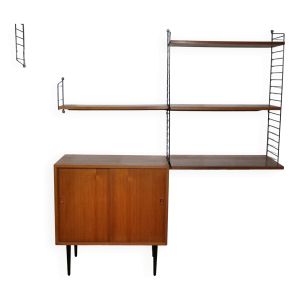 Étagère murale Nisse String en bois de noyer par Kajsa & Nils Strinning, système d'étagères du milieu du siècle, 1960