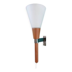 Applique en flambeau, teck et opaline. Suède 1960