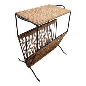 Porte revue bout de canapé en osier et métal