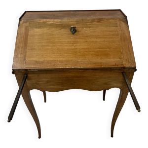 Bureau de pente en merisier massif XX siècle