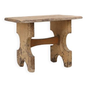 Beau tabouret bas de forme rustique en bois peint, France vers 1900