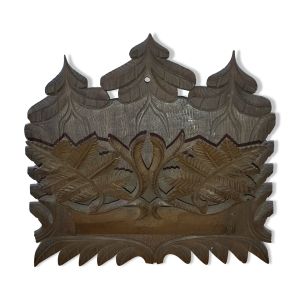Range courrier bois sculpté forêt noire