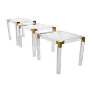 Ensemble de 3 tables gigognes en lucite et laiton, années 1970