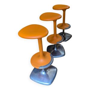 Tabourets Kant par Karim Rachid pour Casamania