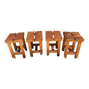 Tabourets bois rustiques anciens vintage brutalistes