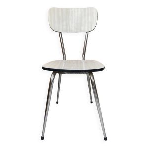 Chaise en formica blanche