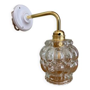 Applique coudée globe vintage en verre transparent bulle