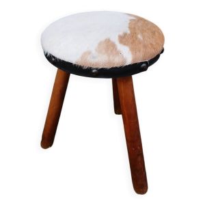 Tabouret tripode ancien en bois et peau de vache