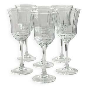 6 verres à eau / vin Luminarc.
