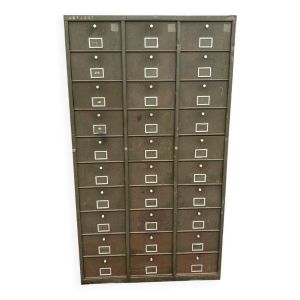 Meuble  armoire métallique à clapet militaire