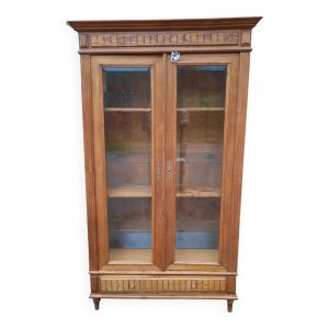 Vitrine en noyer 1900