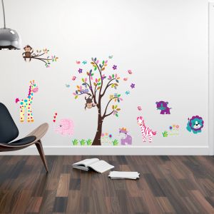 Sticker Les petits animaux jouent dans le jardin