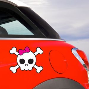 Sticker auto t&ecirc;te de mort fille