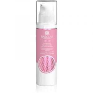 BasicLab Dermocosmetics Capillus après-shampoing léger pour un effet naturel 250 ml