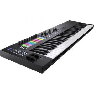 Instruments de musique Novation LAUNCHKEY 61 MK3 - Reconditionné