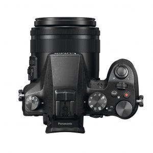 DSLR - Panasonic Lumix DMC-FZ2000 - Noir + Objectif Panasonic Leica Vario-Elmarit 8.8-167mm f/2.8-4.5 - Reconditionn&eacute;