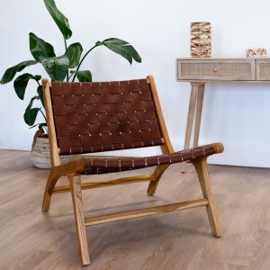 Fauteuil en teck et cuir tress&eacute; marron - kuna