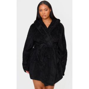 PRETTYLITTLETHING Plus Robe de chambre noire duveteuse, Noir - Taille XXXL