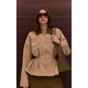 Femme Veste en su&eacute;dine sable &agrave; col contrastant et taille cintr&eacute;e | Taille Large - Taille L