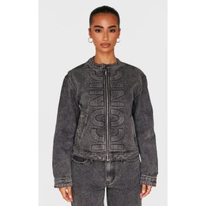 Femme Petite Veste en jean noir délavé à slogan "Iconic" en relief | Taille 30 - Taille 30