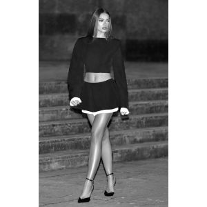 Mini-jupe tissée noire à ourlet plissé contrasté, Noir - Taille 32