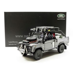 Voiture Miniature de Collection KYOSHO 1-18 - LAND ROVER Defender Movie Edition - Lara Croft - Gris / Blanc - 8902TR