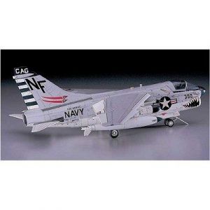 Hasegawa - Maquette avion : A-7E Corsair II P12