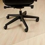 Relaxdays 10029438_1189 Tapis sol, bureau, 75 x 120,protection chaise parquet lino, antidérapant, transparent, PVC, 17 x 75 x 120 cm