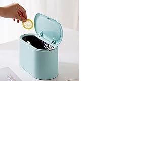 Mini poubelle avec couvercle – Petite poubelle amovible en plastique, petite poubelle pop-up pour comptoir – Poubelle de comptoir pour salle de bain, bureau, cuisine, bureau, table basse (bleu ciel)