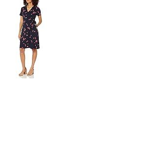Amazon Essentials Robe Effet Cache-cœur à Manches Courtes Femme, Bleu Marine Rouge Fleurs, M