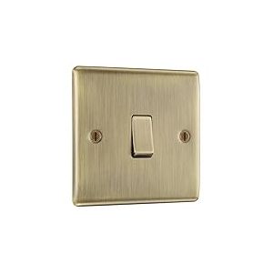 BG Electrical NAB12 Interrupteur mural simple, 2 voies, profil surélevé et fin, bords arrondis, Nexus métal, laiton antique, 20 A, 16 AX, NAB12