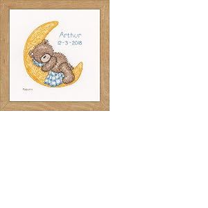 Vervaco Point De Croix Compté Kit DIY Cadeau Bebe Naissance Personnalisé POPCORN DORMANT SUR LA LUNE Tableau Complet Kit De Broderie Loisir Créatif Maison Décoration ca. 16 x 18 cm Cross Stitch