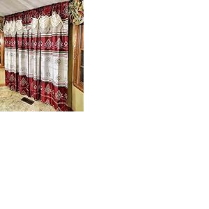 GOHD Harmony Horizon Lot de 2 Rideaux de fenêtre Jacquard avec cantonnière Fantaisie attachée Chaque pièce Mesure 137,2 cm de Large x 228,6 cm de Haut avec cantonnière de 45,7 cm (Bordeaux)