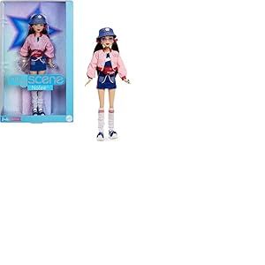 Barbie Signaure My Scene Poupée Nolee poupée emblématique habillée d’une tenue inspirée des années 2000 avec ensemble de sport assorti, veste courte, guêtres et socle pour poupée, JBH79