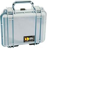 PELI 1200 Valise; Protection sup&eacute;rieure pour &eacute;quipements pr&eacute;cieux comme appareils photo, objectifs, drones; R&eacute;sistante &agrave; l&rsquo;eau & &agrave; la poussi&egrave;re; Volume 5 L; Configuration: Sans Mousse; Couleur: Argent