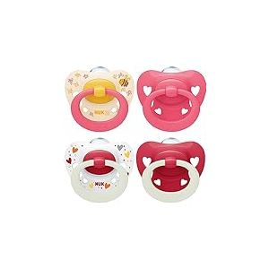 NUK Signature Day & Night Tetine pour bébé | 6-18 mois | Apaise 95 % des bébés | Sucettes en silicone sans BPA, en forme de cœur | Brille dans le noir | Cœurs | Lot de 4
