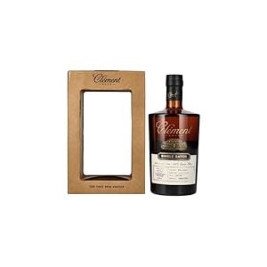 Clément Trés Vieux Rhum Agricole SINGLE BATCH 100% Canne Bleue 46,1% Vol. 0,5l in Giftbox