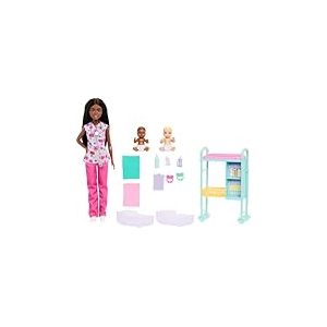 Barbie M&eacute;tiers Coffret P&eacute;diatre avec poup&eacute;e Brune v&ecirc;tue d&rsquo;Une Blouse, 2 poup&eacute;es b&eacute;b&eacute;s, Une Table d&rsquo;Examen et Accessoires, JMK13