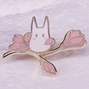 Broche en émail dur Kawaii Sakura, branche d'arbre, Totoros, fleurs de dessin animé, animaux, Anime