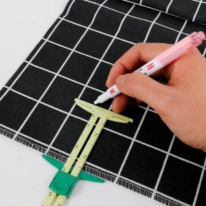 Règle de couture 5 en 1, jauge de mesure, Patchwork, Quilting, tailleur, aide, jauge coulissante en