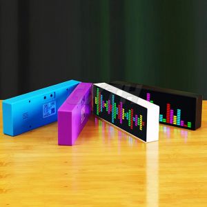 Musique LED RVB color&eacute;e, contr&ocirc;le vocal USB, contr&ocirc;le de ligne, mode touristes, affichage d'horloge