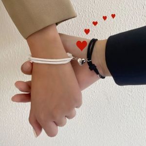 2 pi&egrave;ces Bracelet magn&eacute;tique Bracelet magn&eacute;tique Couple serrure coeur Bracelet magn&eacute;tique r&eacute;glable