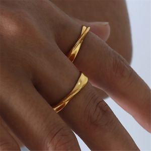 Bague Mobius fine de 3mm, breloque en acier inoxydable, bague de mariage torsadée pour femmes,